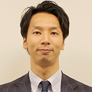 山口 拓