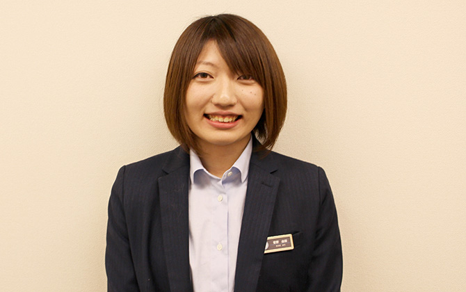 菅野 由梨